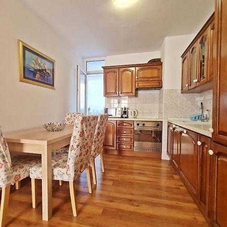 Apartment Nina Marie II Split Bagian luar foto
