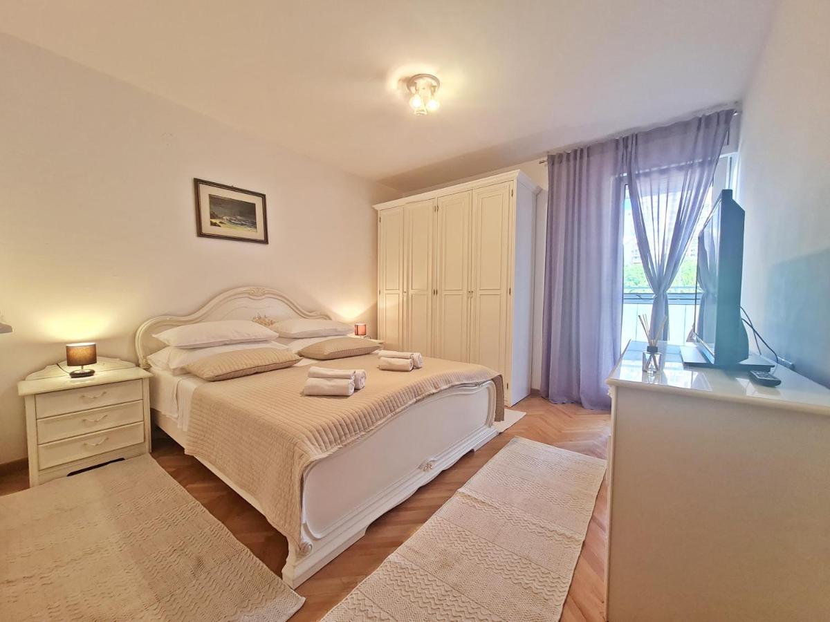Apartment Nina Marie II Split Bagian luar foto