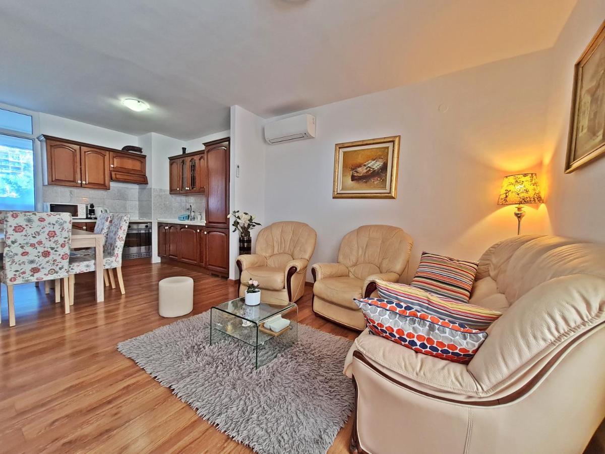 Apartment Nina Marie II Split Bagian luar foto